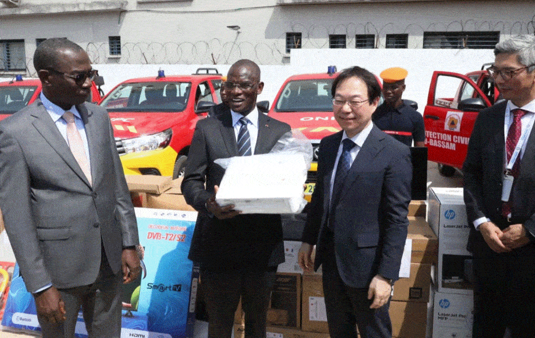 Côte d'Ivoire : l’ONPC et la DGDDL équipés par  la JICA, le PNUD et l'Ambassade du Japon 