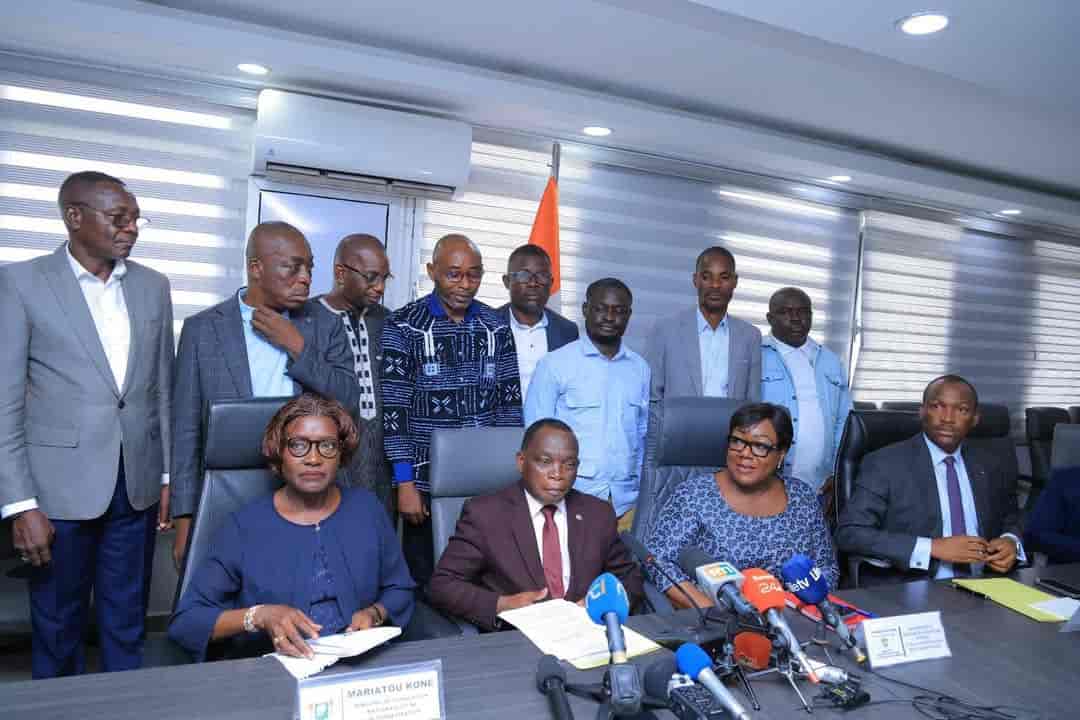 Côte d’Ivoire : Syndicats et gouvernement  trouvent un calendrier de discussions  autour de la grève des enseignants  