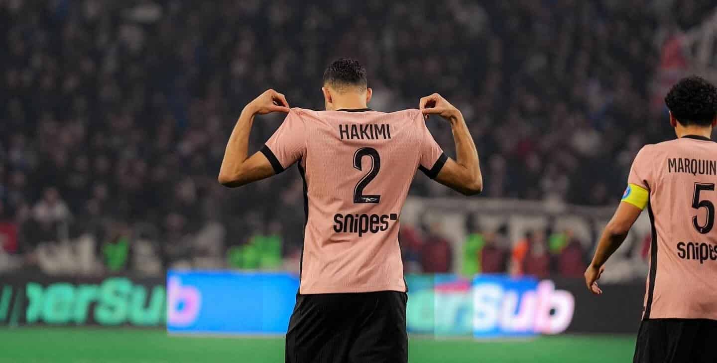 Football : un doublé décisif de Hakimi brille guide le PSG à une victoire (3-2), contre Lyon