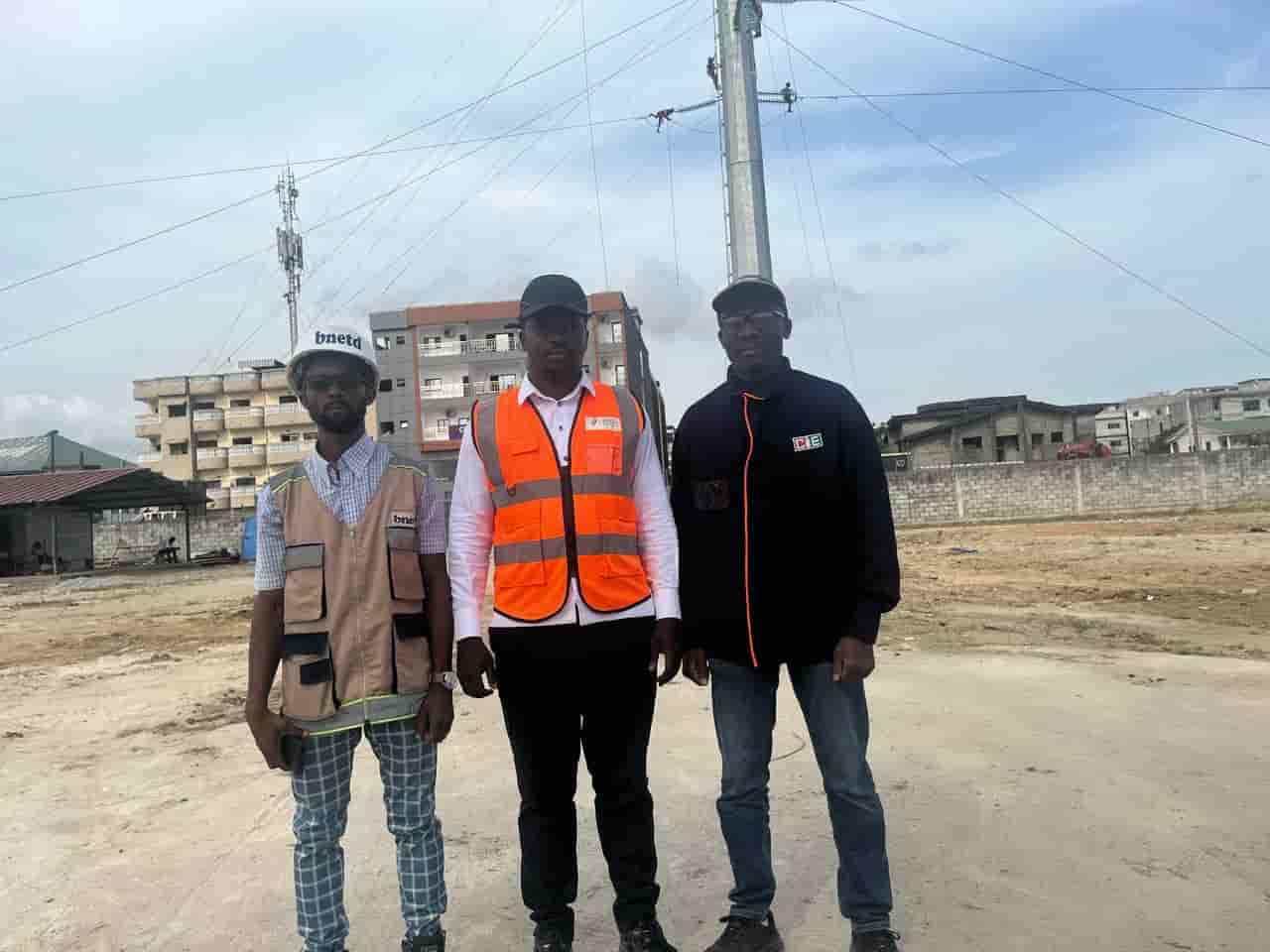 Côte d’Ivoire : le rehaussement des pylônes électriques de l’échangeur du carrefour Faya terminé