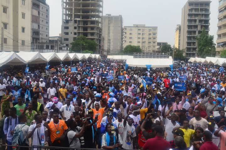 Côte d’Ivoire : Gbagbo draine de milliers de participants au meeting de lancement de Côcôcô à Marcory