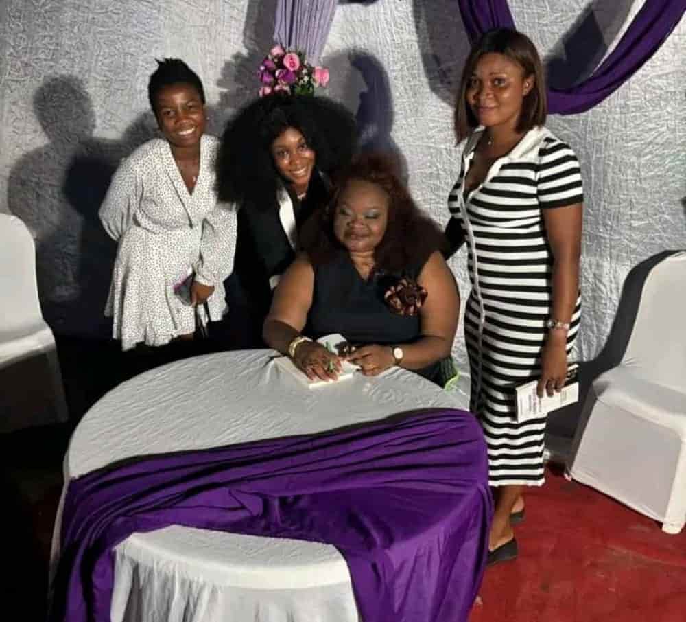 Littérature : le livre « Mon combat contre le lupus et la drépanocytose » présenté 