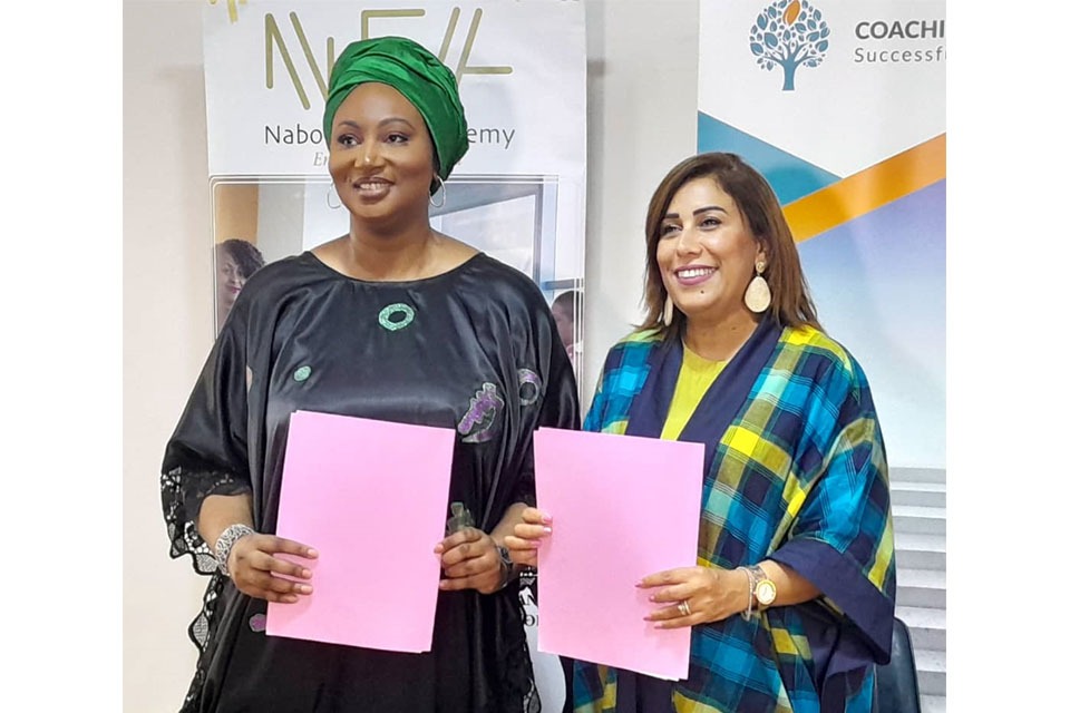 Programme neurologie linguistique : 2 Ong signent une convention de formation