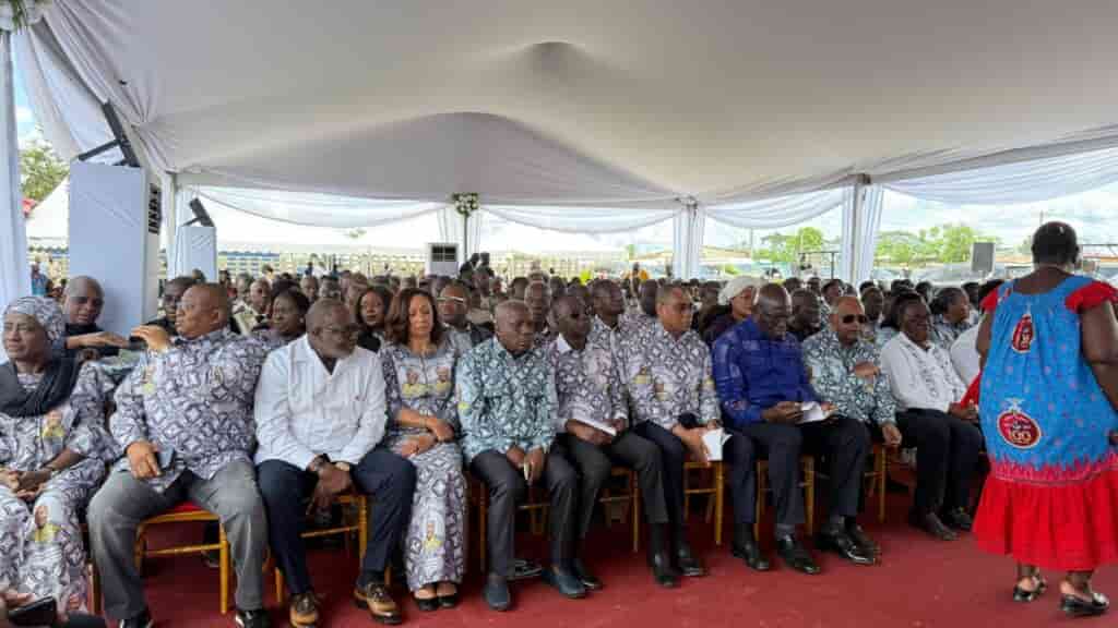 Côte d’Ivoire : le ministre Amadou Koné à Klaon aux côtés d’Anne Ouloto pour l’inhumation de son père, le colonel Victor Tiédé Ouloto 
