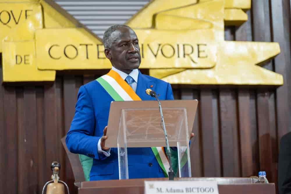 Côte d’Ivoire : le président de l’Assemblée nationale exhorte à la paix et à la responsabilité à quelques semaines des élections